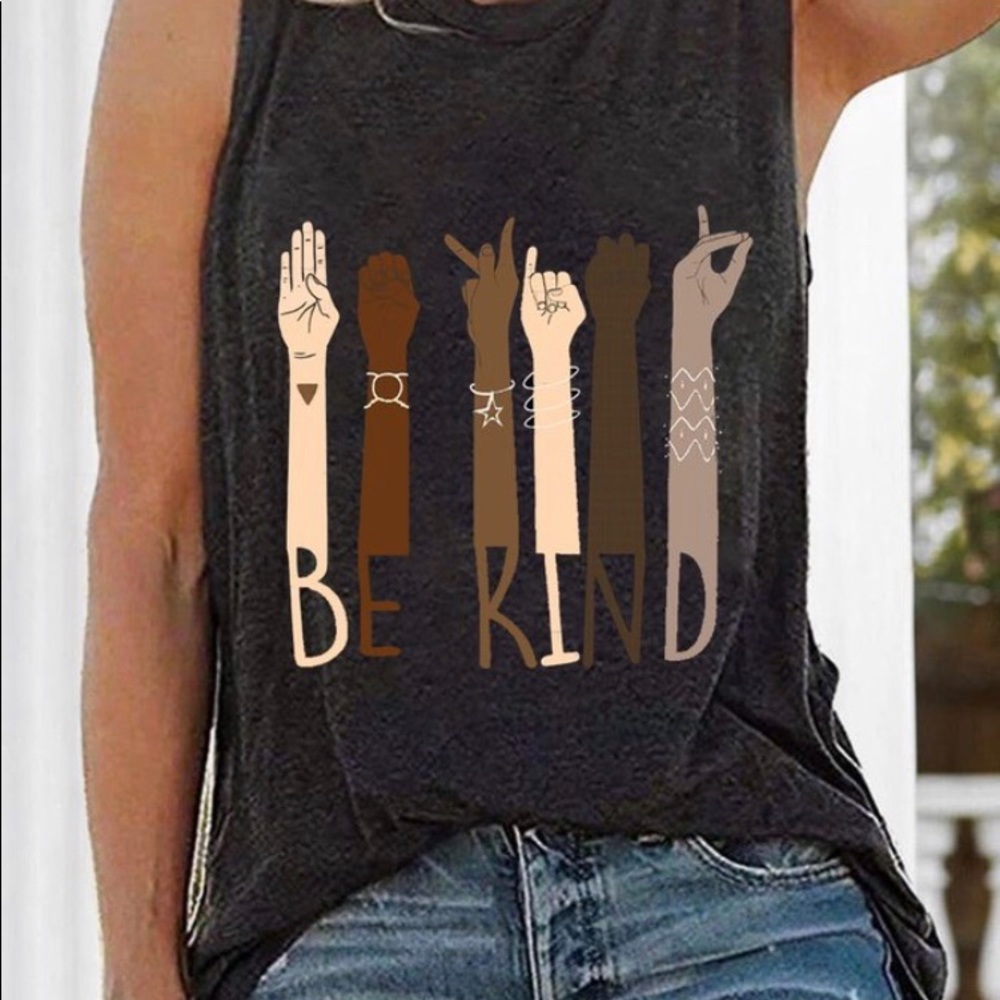 Sleeveless shirt